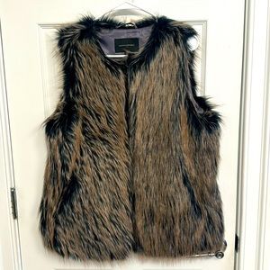 Like new Banana Republic fur vest